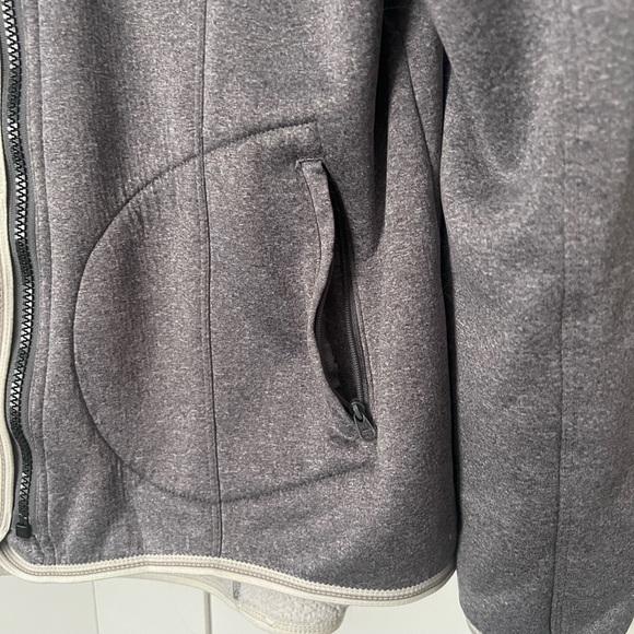 Zip up hoodie - Picture 3 of 4